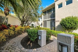 5801 Glencove Dr 503, Naples