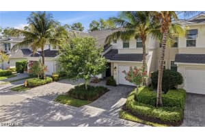 6977 Avalon Cir 1302, Naples