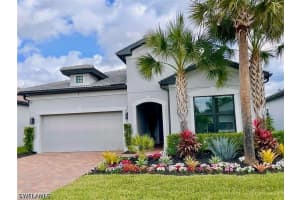 9729 Everglades Dr, Naples