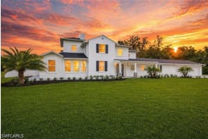 250 19th St Nw, Naples