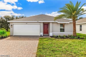 747 Switchboard Ln, Lehigh Acres