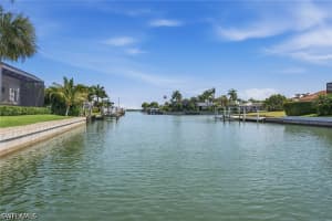 1741 Wavecrest Ct, Marco Island