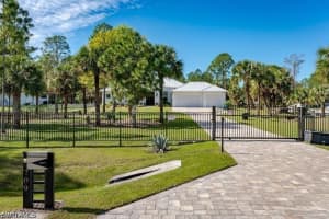 709 15th St Sw, Naples 709 15th St Sw, Naples