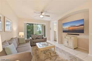 4873 Hampshire Ct 104, Naples