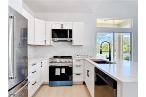 14855 Sterling Oaks Dr, Naples
