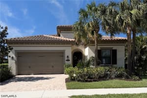 9263 Glenforest Dr, Naples