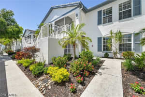 859 Tanbark Dr 105, Naples
