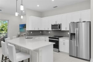 268 Indies Dr E 202, Naples