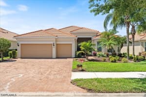 6140 Victory Dr, Ave Maria