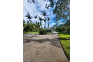 5930 Spanish Oaks Ln, Naples