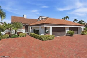 539 Bay Villas Ln, Naples