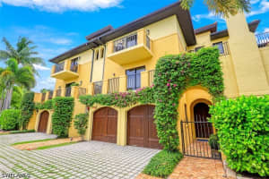 270 5th Ave S H-2, Naples 270 5th Ave S H-2, Naples