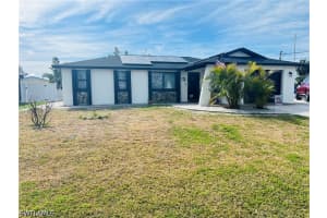 6712 Sea Ranch Dr, Hudson