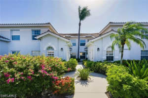 6808 Satinleaf Rd S 202, Naples