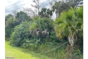 4260 22nd Ave Se, Naples