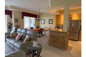 133 Vintage Bay Dr 26, Marco Island