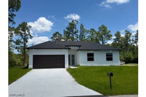 723 Epps Brown St E, Lehigh Acres