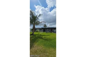 1118 Ne Pine Island Ln, Cape Coral