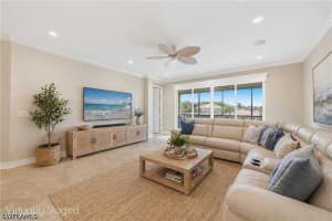 6532 Monterey Pt 202, Naples