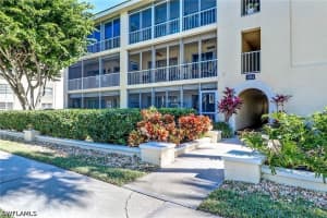 1051 3rd St S 301, Naples