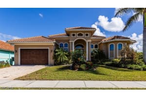 35 Covewood Ct, Marco Island