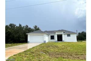 351 Ranchito Ave, Lehigh Acres