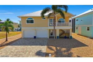 222 Flamingo St, Fort Myers Beach 222 Flamingo St, Fort Myers Beach
