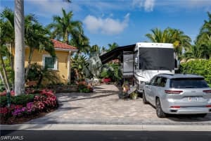 13625 Snapper Ln, Naples