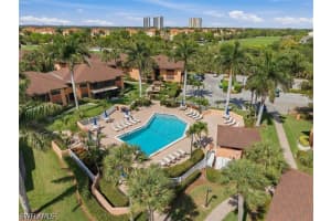 1512 Mainsail Dr 5, Naples