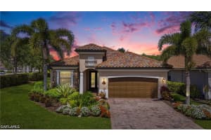 9457 Rialto Dr, Naples