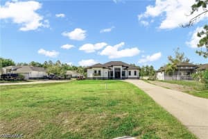 2557 29th Ave Ne, Naples