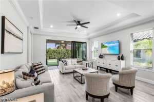 15561 Vittorio St, NAPLES