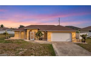 919 Ne 18th Ter, Cape Coral