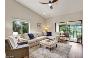 7300 Saint Ives Way 5301, Naples
