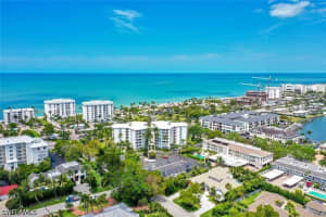 1300 Gulf Shore Blvd N 205, Naples 1300 Gulf Shore Blvd N 205, Naples