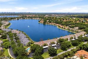 2875 Citrus Lake Dr M205, Naples