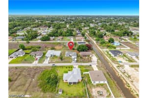 4102 4th St Sw, Lehigh Acres