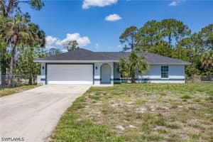 841 8th St Se, Naples