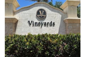 93 Silver Oaks Cir 3-101, Naples