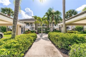 1940 Willow Bend Cir 103, Naples