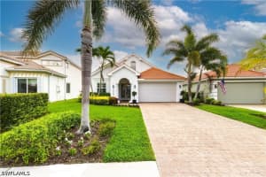 5640 Lago Villaggio Way, Naples