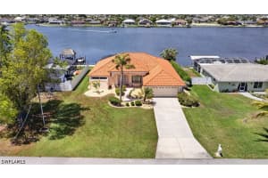 1145 Sw 44th St, Cape Coral