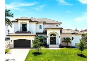 388 Pine Ave, Naples 388 Pine Ave, Naples
