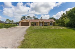 3325 50th Ave Ne, Naples