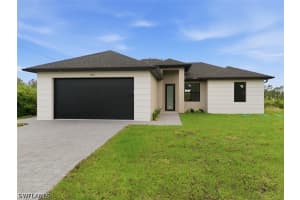 1222 Earnest St E, Lehigh Acres