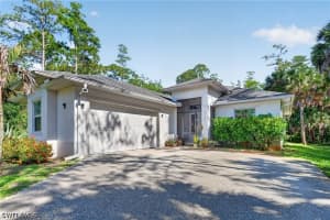 2745 22nd Ave Ne, Naples