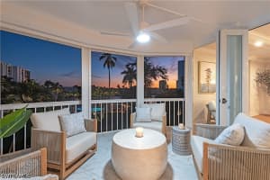 400 Park Shore Dr 304, Naples