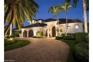 2056 Mission Dr, Naples