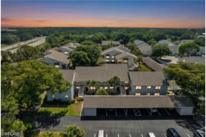 910 Vanderbilt Beach Rd 315, Naples