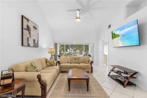 760 Wiggins Lake Dr 206, Naples